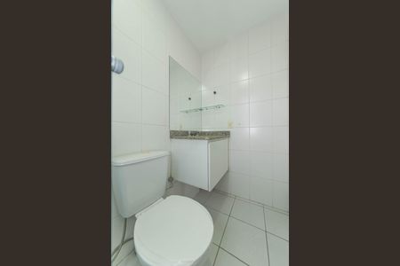 Apartamento para alugar com 60m², 2 quartos e 2 vagas Apartamento para alugar com 60m², 2 quartos e 2 vagasBanheiro da Suíte