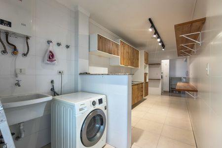 Apartamento para alugar com 116m², 3 quartos e 2 vagas Apartamento para alugar com 116m², 3 quartos e 2 vagasÁrea de Serviço