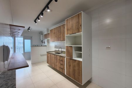 Apartamento para alugar com 116m², 3 quartos e 2 vagas Apartamento para alugar com 116m², 3 quartos e 2 vagasCozinha
