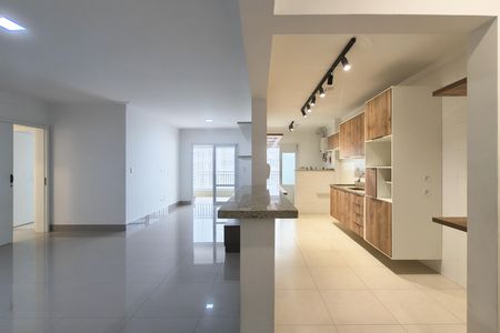 Apartamento para alugar com 116m², 3 quartos e 2 vagas Apartamento para alugar com 116m², 3 quartos e 2 vagasCozinha