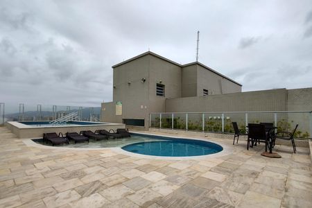 Apartamento para alugar com 116m², 3 quartos e 2 vagas Apartamento para alugar com 116m², 3 quartos e 2 vagasÁrea comum - Piscina