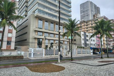 Apartamento para alugar com 116m², 3 quartos e 2 vagas Apartamento para alugar com 116m², 3 quartos e 2 vagasFachada
