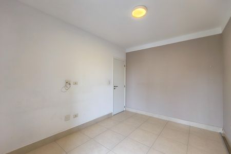 Apartamento para alugar com 116m², 3 quartos e 2 vagas Apartamento para alugar com 116m², 3 quartos e 2 vagasQuarto 3