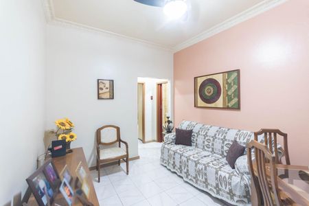 Apartamento à venda com 75m², 2 quartos e sem vagaSala