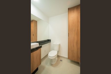 Studio à venda com 26m², 1 quarto e sem vaga Studio à venda com 26m², 1 quarto e sem vagaBanheiro