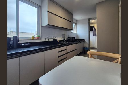 Apartamento para alugar com 389m², 3 quartos e 4 vagas
