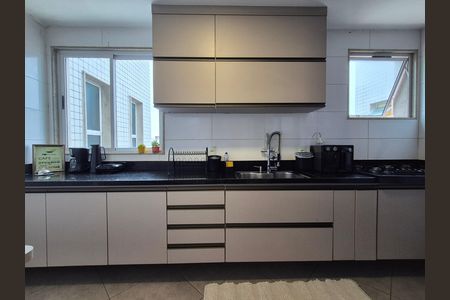 Apartamento para alugar com 389m², 3 quartos e 4 vagas