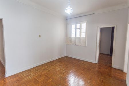 Sala de Estar de casa para alugar com 3 quartos, 140m² em Santa Efigênia, Belo Horizonte