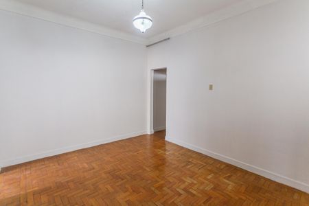 Sala 1 de casa para alugar com 3 quartos, 140m² em Santa Efigênia, Belo Horizonte