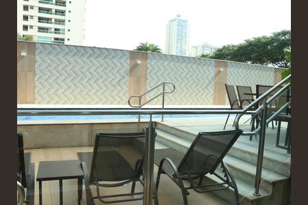 Apartamento à venda com 100m², 3 quartos e 2 vagasÁrea comum - Piscina