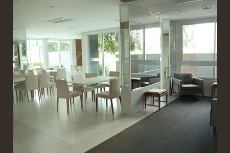 Apartamento à venda com 100m², 3 quartos e 2 vagasÁrea comum - Salão de festas