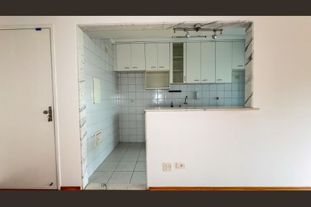 Apartamento à venda com 54m², 2 quartos e 1 vaga Apartamento à venda com 54m², 2 quartos e 1 vagaCozinha e Área de Serviço
