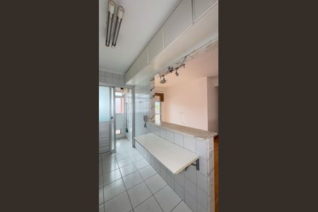 Apartamento à venda com 54m², 2 quartos e 1 vaga Apartamento à venda com 54m², 2 quartos e 1 vagaCozinha e Área de Serviço