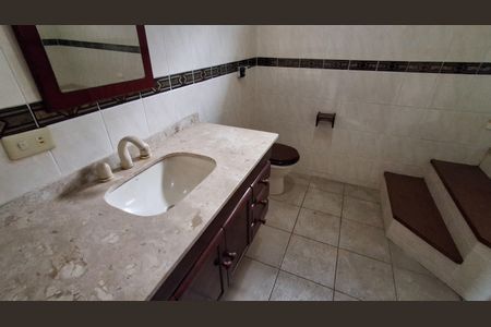 Casa à venda com 330m², 5 quartos e 4 vagas Casa à venda com 330m², 5 quartos e 4 vagasSuíte 1