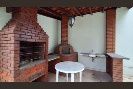 Casa à venda com 330m², 5 quartos e 4 vagas Casa à venda com 330m², 5 quartos e 4 vagasÁrea gourmet