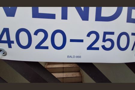 Casa à venda com 330m², 5 quartos e 4 vagas Casa à venda com 330m², 5 quartos e 4 vagasCódigo plaquinha BALD-866