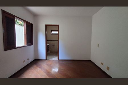Casa à venda com 330m², 5 quartos e 4 vagas Casa à venda com 330m², 5 quartos e 4 vagasSuíte 1