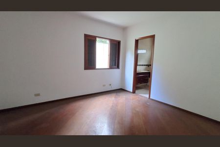 Casa à venda com 330m², 5 quartos e 4 vagas Casa à venda com 330m², 5 quartos e 4 vagasSuíte 1