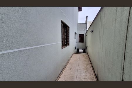 Casa à venda com 330m², 5 quartos e 4 vagas Casa à venda com 330m², 5 quartos e 4 vagasQuintal