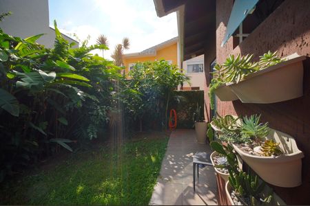 Casa para alugar com 200m², 3 quartos e 1 vagaPátio fundos
