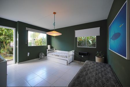 Sala de casa para alugar com 3 quartos, 200m² em Campeche Central, Florianópolis