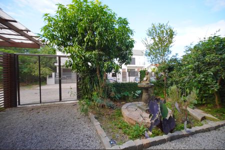 Sala - vista de casa para alugar com 3 quartos, 200m² em Campeche Central, Florianópolis
