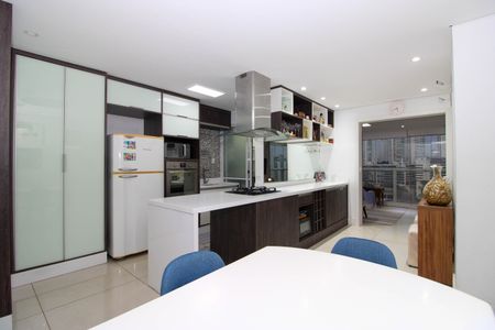 Apartamento para alugar com 75m², 2 quartos e 1 vaga Apartamento para alugar com 75m², 2 quartos e 1 vagaSala/Cozinha
