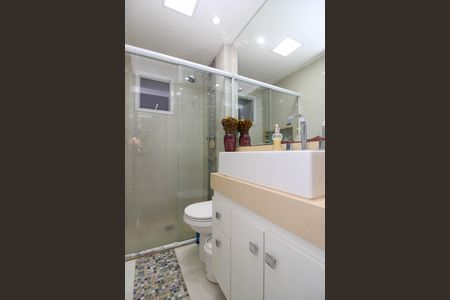 Apartamento para alugar com 75m², 2 quartos e 1 vaga Apartamento para alugar com 75m², 2 quartos e 1 vagaBanheiro da Suíte