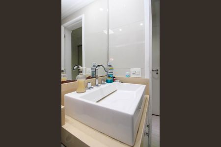 Apartamento para alugar com 75m², 2 quartos e 1 vaga Apartamento para alugar com 75m², 2 quartos e 1 vagaBanheiro da Suíte