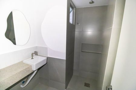 Apartamento à venda com 70m², 3 quartos e sem vaga Apartamento à venda com 70m², 3 quartos e sem vagaBanheiro da Suíte
