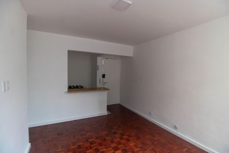 Apartamento à venda com 70m², 3 quartos e sem vaga Apartamento à venda com 70m², 3 quartos e sem vagaSala