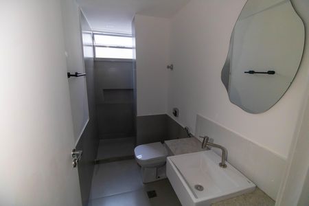 Apartamento à venda com 70m², 3 quartos e sem vaga Apartamento à venda com 70m², 3 quartos e sem vagaBanheiro Social