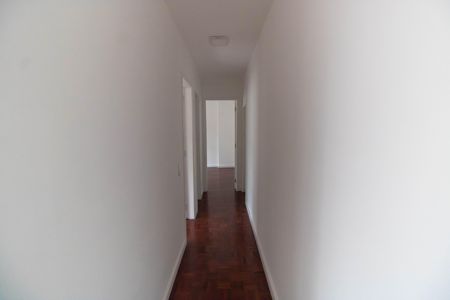 Apartamento à venda com 70m², 3 quartos e sem vaga Apartamento à venda com 70m², 3 quartos e sem vagaCorredor