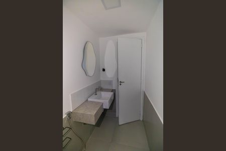 Apartamento à venda com 70m², 3 quartos e sem vaga Apartamento à venda com 70m², 3 quartos e sem vagaBanheiro Social