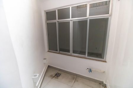 Apartamento à venda com 70m², 3 quartos e sem vaga Apartamento à venda com 70m², 3 quartos e sem vagaÁrea de Serviço