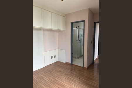 Apartamento à venda com 70m², 3 quartos e 2 vagasFoto 02