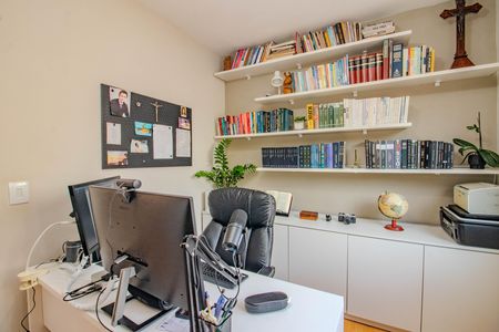 Quarto 2 de apartamento à venda com 2 quartos, 59m² em Passo D’areia, Porto Alegre