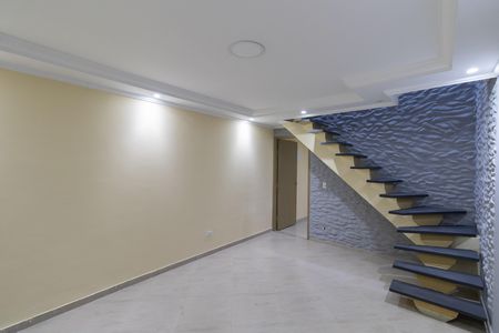 Sala de casa de condomínio à venda com 3 quartos, 175m² em Guaianases, São Paulo