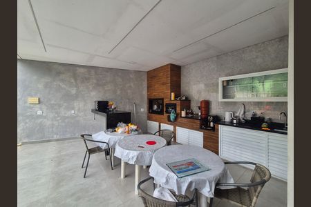 Casa de condomínio para alugar com 420m², 4 quartos e 2 vagas