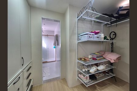 Casa de condomínio para alugar com 420m², 4 quartos e 2 vagas