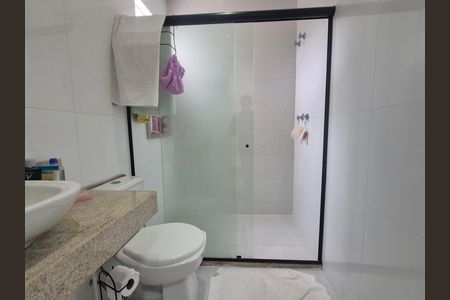 Casa de condomínio para alugar com 420m², 4 quartos e 2 vagas