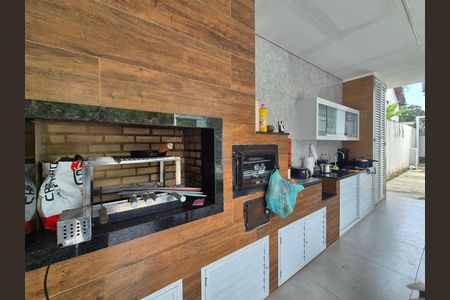 Casa de condomínio para alugar com 420m², 4 quartos e 2 vagas