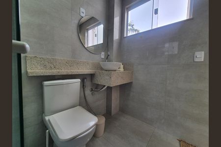Casa de condomínio para alugar com 420m², 4 quartos e 2 vagas