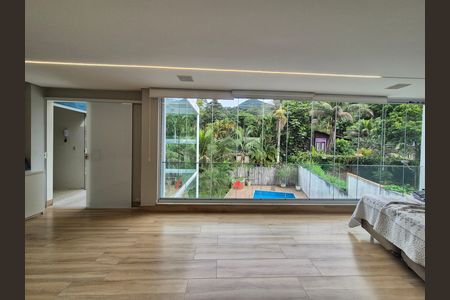 Casa de condomínio para alugar com 420m², 4 quartos e 2 vagas