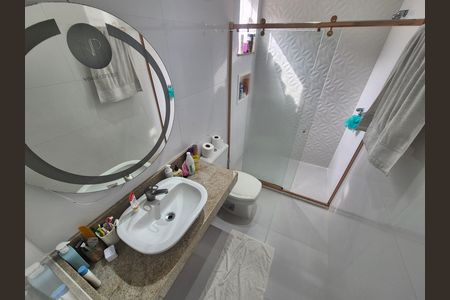 Casa de condomínio para alugar com 420m², 4 quartos e 2 vagas