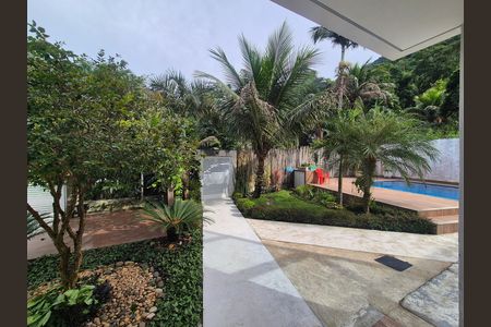 Casa de condomínio para alugar com 420m², 4 quartos e 2 vagas