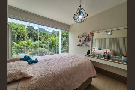 Casa de condomínio para alugar com 420m², 4 quartos e 2 vagas