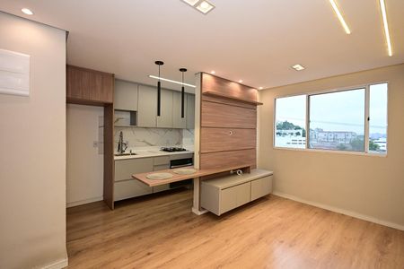 Sala de apartamento à venda com 2 quartos, 43m² em Vila Suzana, São Paulo