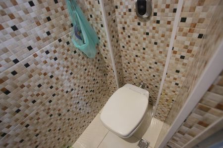 Apartamento à venda com 78m², 2 quartos e sem vagaBanheiro de Serviço