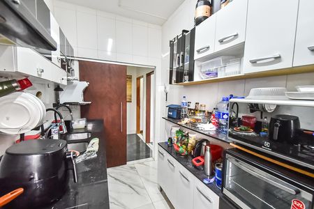 Apartamento para alugar com 110m², 3 quartos e sem vaga Apartamento para alugar com 110m², 3 quartos e sem vagaCozinha